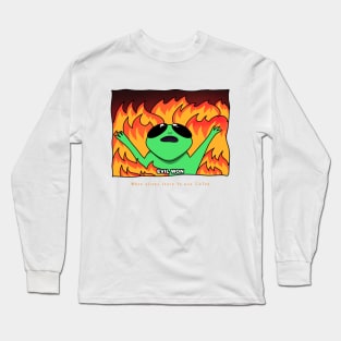 AlienHub: When aliens learn to use Tiktok Long Sleeve T-Shirt